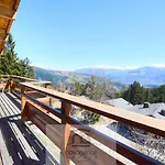 Zoe A Avec Vue Sur Les Alpes *