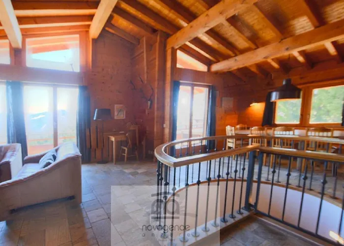 Zoe A Avec Vue Sur Les Alpes Chalé